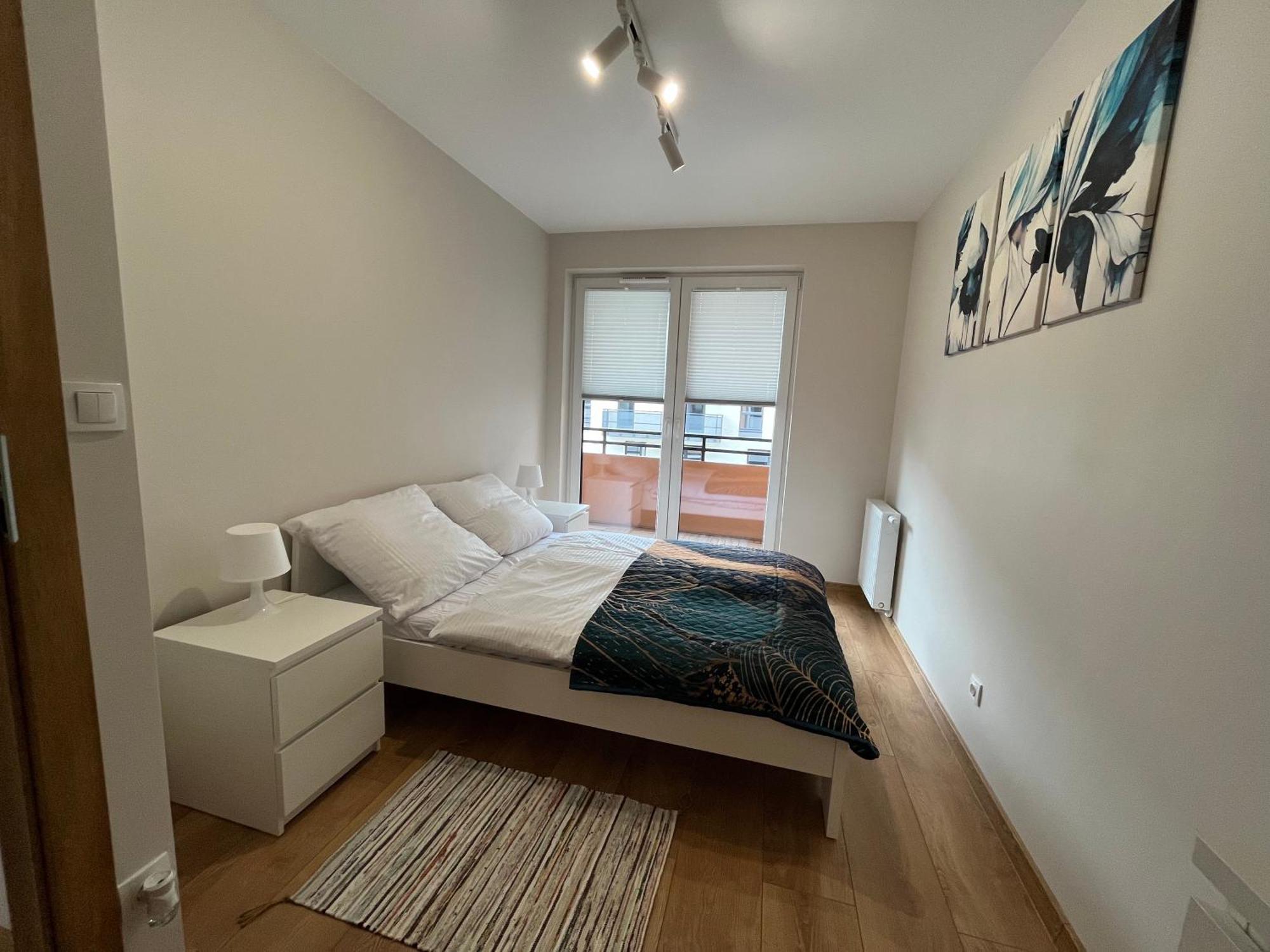 Apartament 40 *
