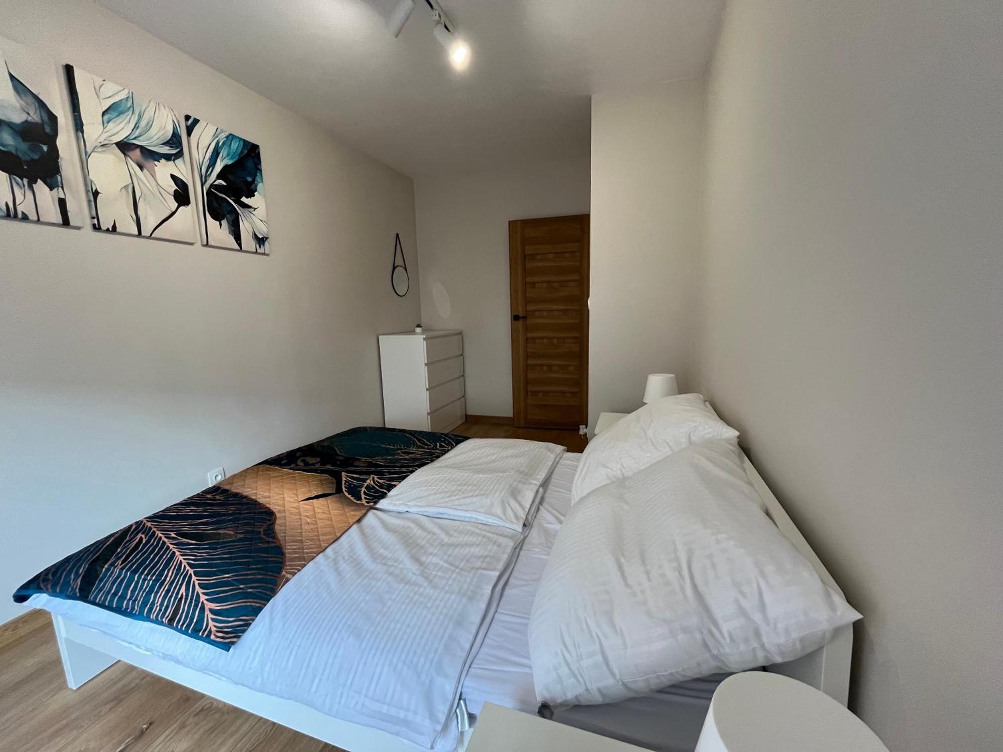 40 Apartament *