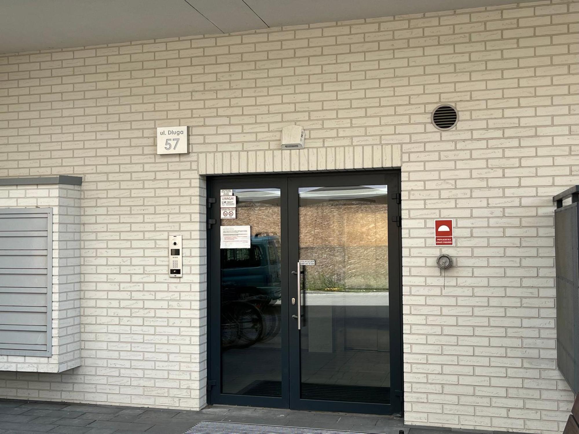 Apartment 40